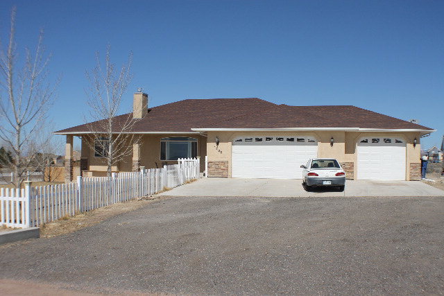 1285 Caida Del Sol Dr, Pueblo West CO  81007